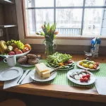 Kuus-hukkala 3* Harkala (Eastern Finland)